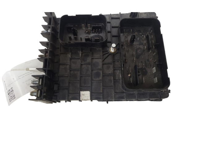 Pojistková skříňka 1K0937124, 1K0937124H Volkswagen Caddy 2007