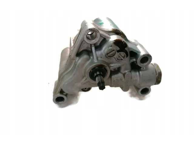 Масляный насос Nissan Juke I F15