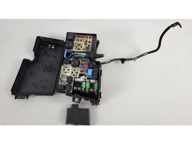 Блок предохранителей  3M5T14A142AB, BP4K-66767   Mazda 3 I    