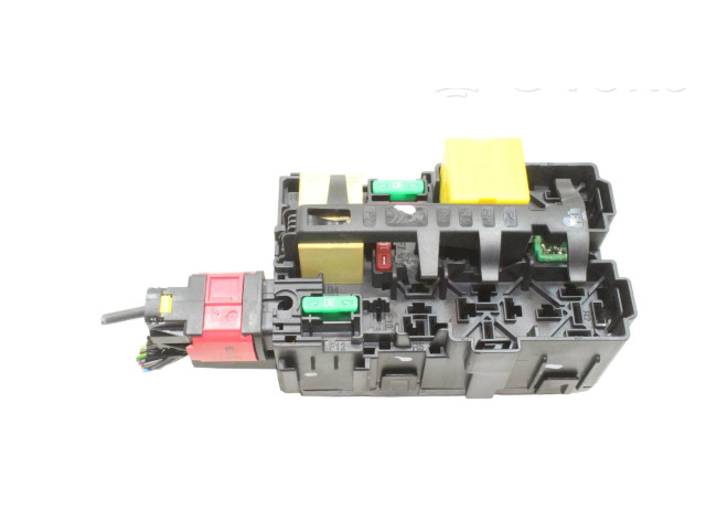 Блок предохранителей 453274002 Peugeot 2008 I