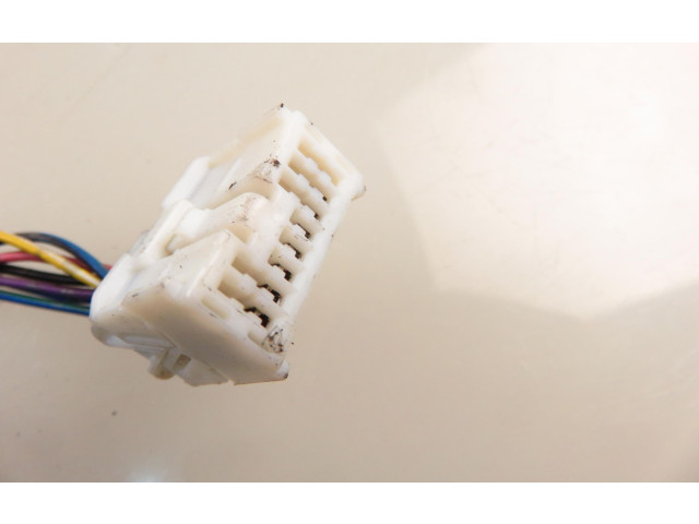 Зеркало электрическое Honda FR-V 2004 - 2009 года