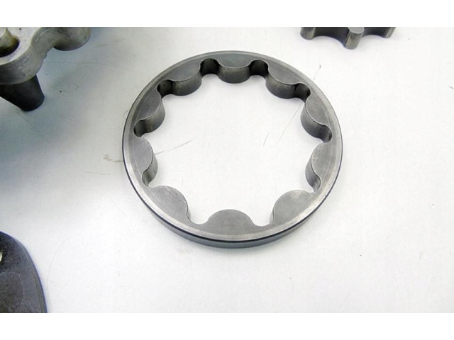 Масляный насос 9635947680 Citroen C5