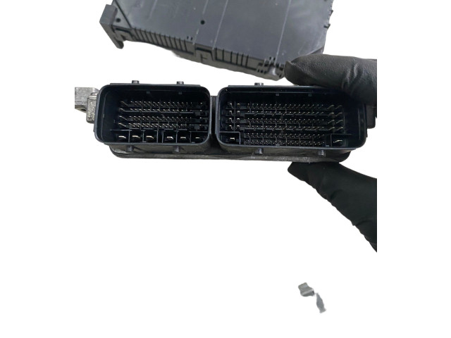 Комплект блоков управления 9809447980   Peugeot Expert