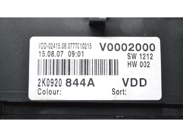 Панель приборов Volkswagen Caddy