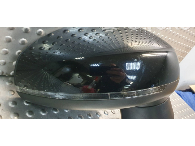 Zpětné zrcátko Audi A1 2010