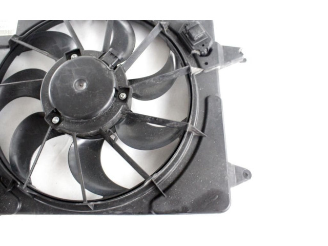 Вентилятор радиатора     8200765566    Dacia Sandero 