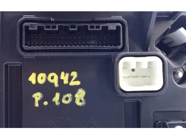 Панель приборов 69342430U, 769167320U   Peugeot 108       