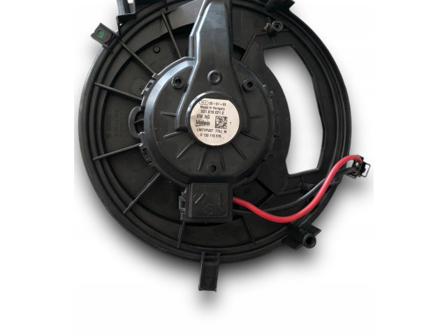 Вентилятор печки 5Q1819021E Volkswagen Golf VIII