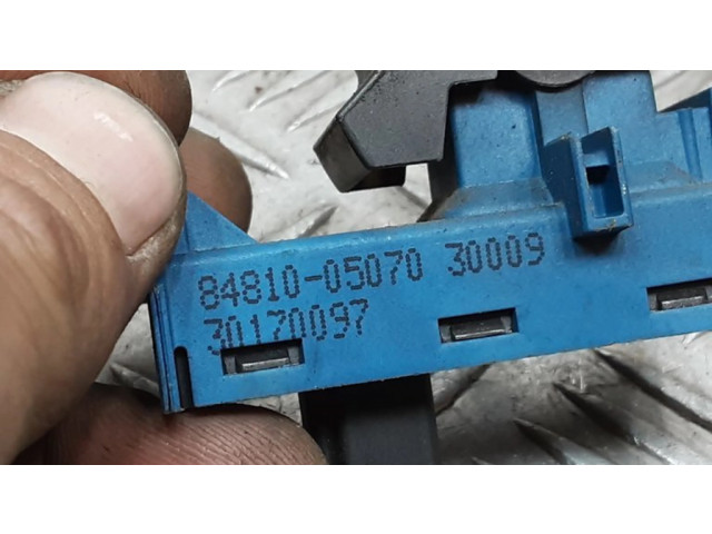 Включатель электрических окон