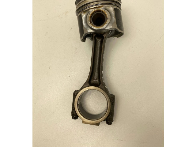  Поршень с шатуном AXD   Volkswagen Transporter - Caravelle T5  
