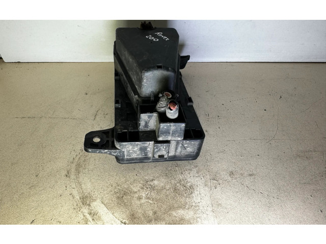 Блок предохранителей YOE10095, 071827121391 Rover 200 XV