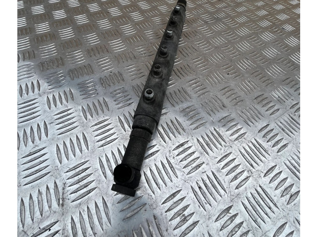 Топливная рампа 8658252, 38413003902 Volvo S80