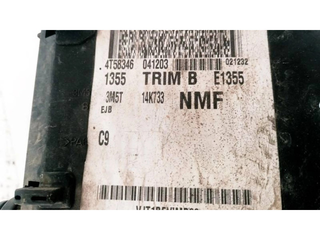 Блок предохранителей  3M5T14K733, 3M5T14K733NMF   Ford Focus    