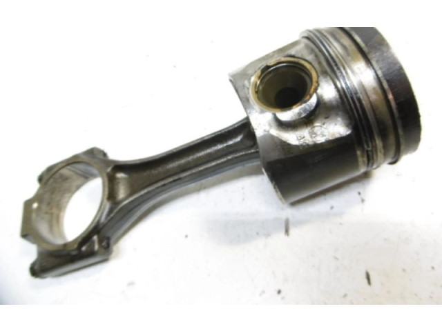 Поршень Skoda Fabia Mk1 (6Y)