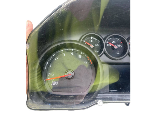 Přístrojová deska Chevrolet Silverado 2019 84608348, 812610798