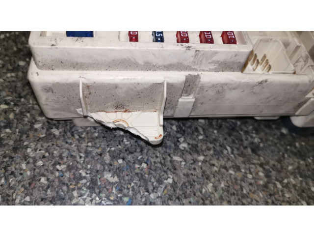 Pojistková skříňka 04602282AD Chrysler 300M 1999