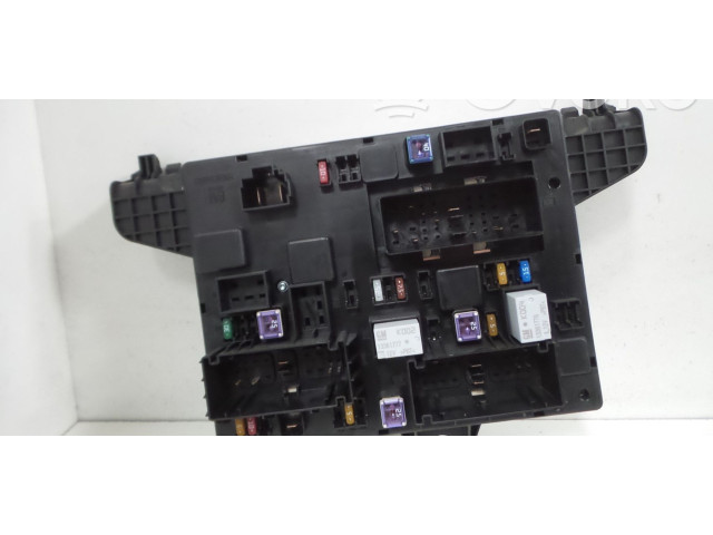 Pojistková skříňka 13379016 Opel Cascada 2016