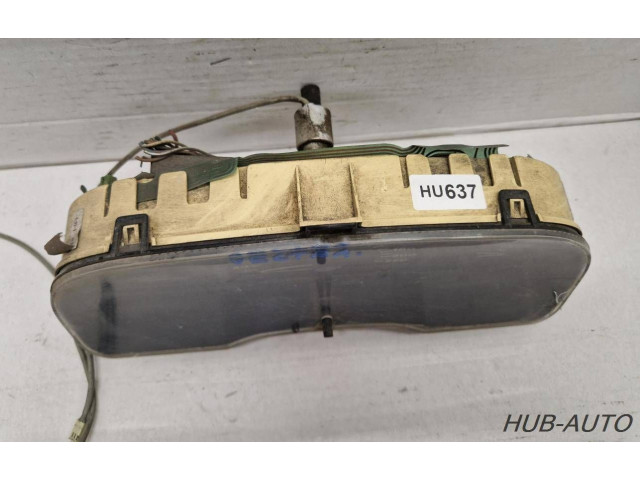 Топливная рампа 25063526 Opel Vectra A