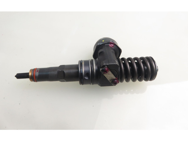 Vstřikovač 0414720215, 038130073AG Volkswagen Caddy BJB