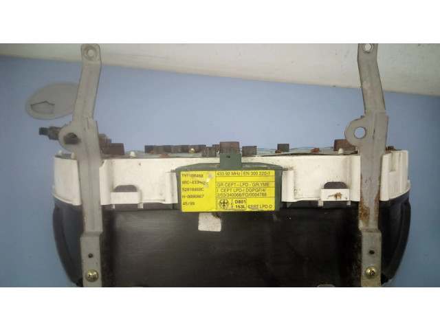 Přístrojová deska Land Rover Freelander 2003 YWY100460, 8RC433MHZ