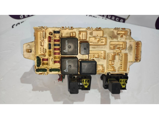 Pojistková skříňka Řídící jednotka BSM G8C500METS Mitsubishi Montero 2001