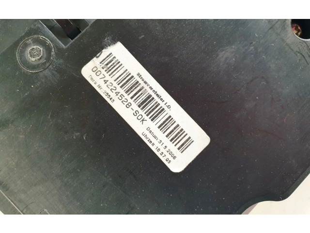 Блок предохранителей BMW X3 E83