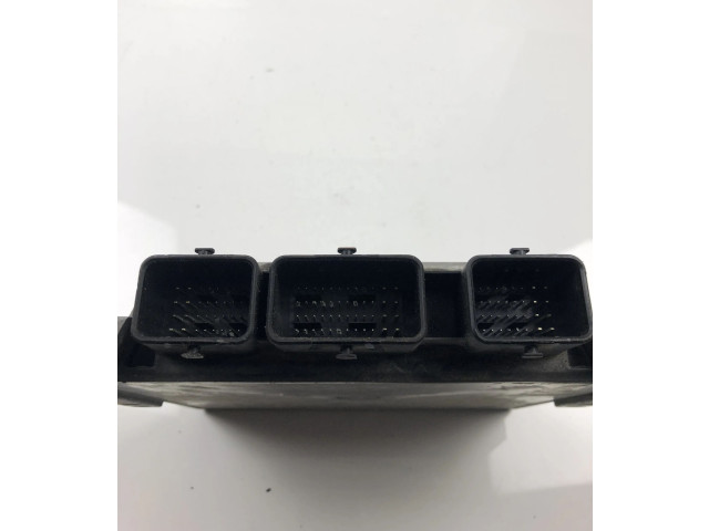 Блок управления двигателя 30729351, NO220   Volvo V70