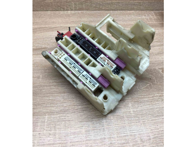 Блок предохранителей 9494934, 1928403412   Volvo XC90    