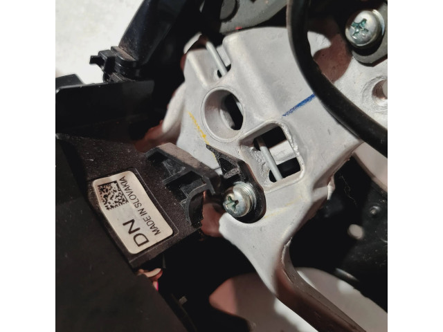 Volant Toyota Avensis T270 2015 4510005A00, 5240C016610