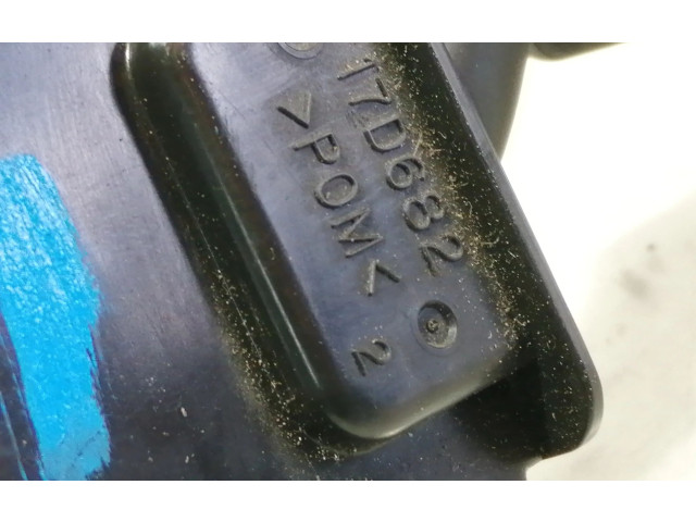 Ручка стеклоочистителей 17D682 Mazda 3 I