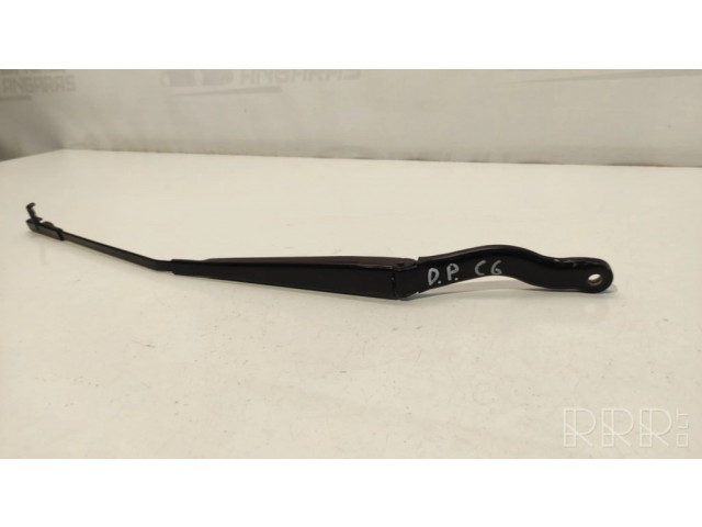 Ножка стеклоочистителей лобового стекла