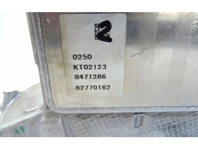 Поршень Всасывающий коллектор 05L129766R Skoda Octavia Mk4