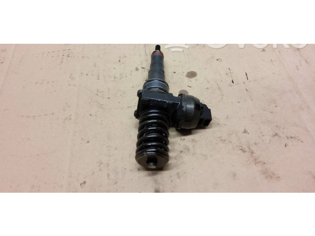 Vstřikovač 070130073, 0414720310 Volkswagen Transporter - Caravelle T5 BNZ