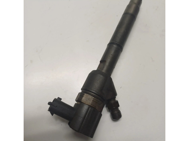 Vstřikovač 0445110411 Hyundai i40 pro naftový motor 1.7