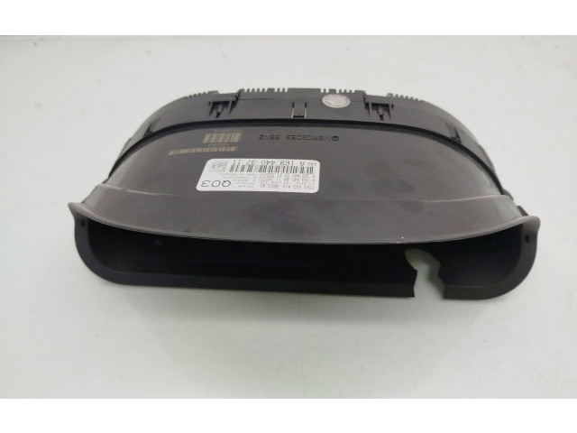 Панель приборов A1695408411, A1694422221   Mercedes-Benz A W169       