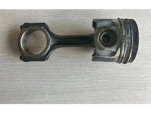 Píst RFGK206205BA Ford Transit