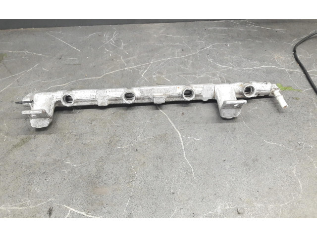 Топливная рампа    Ford Fusion  