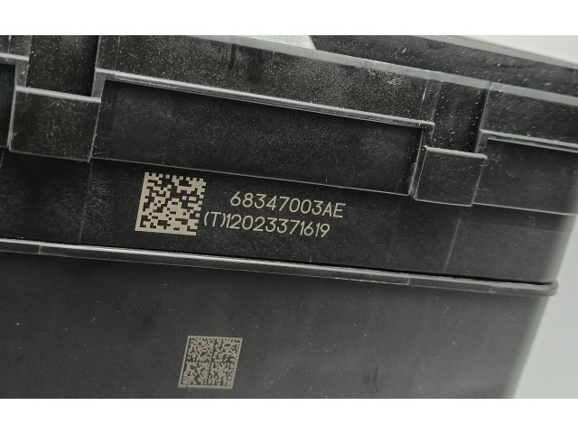 Блок предохранителей 68347003AE   Jeep Grand Cherokee WL    