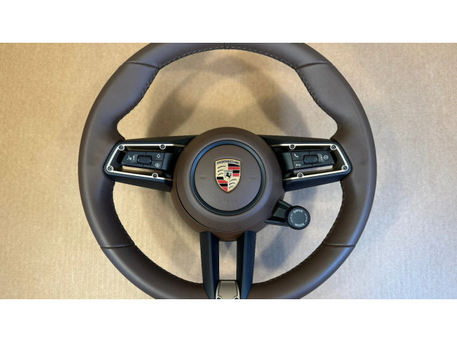 Volant Porsche 911 992 2022