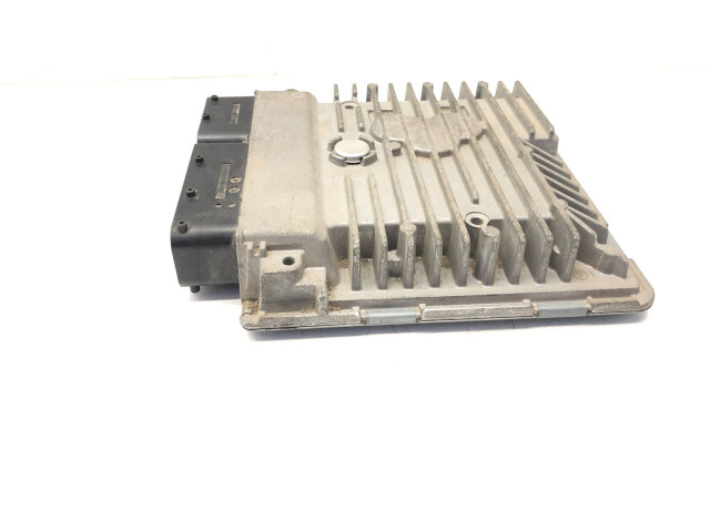 Řídící jednotka 03L906023PK, 5WP42946AA Volkswagen Caddy 2012