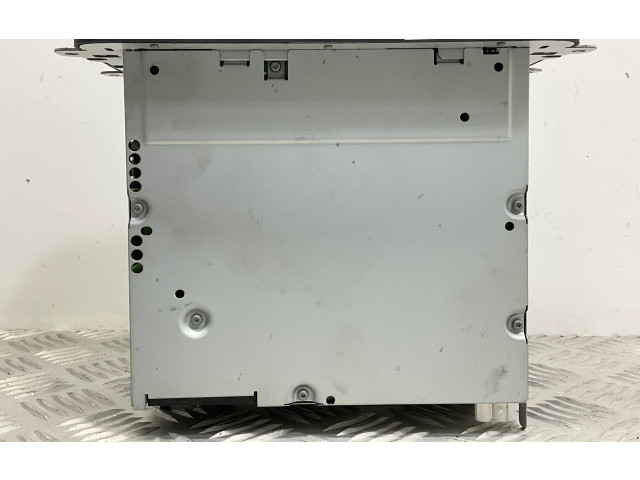 Радио/ проигрыватель CD/DVD / навигация 1K0035186AN    Volkswagen Jetta VI  CAYC 