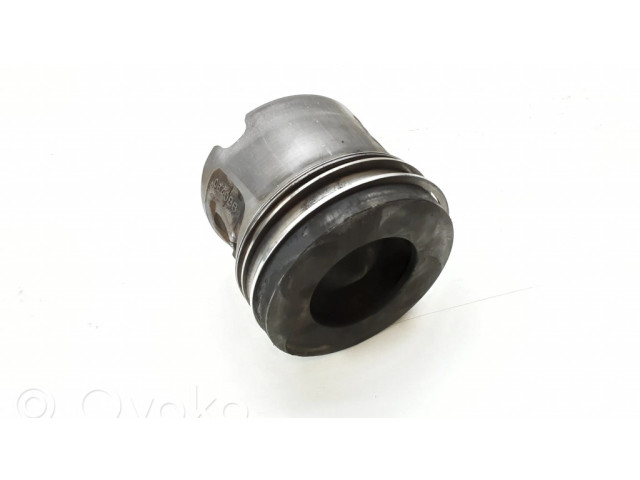 Píst 0840BB BMW 3 E90 E91 pro naftový motor 2.0