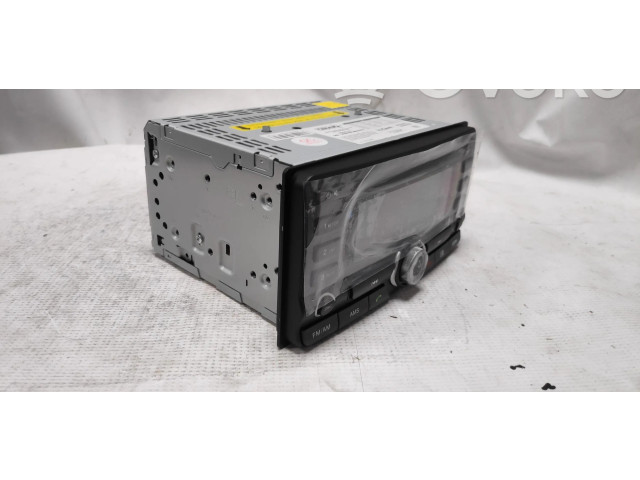 Дисплей       Mitsubishi L200