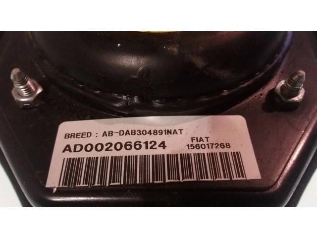 Подушка безопасности водителя 156017268, AD002066124 Alfa Romeo 156
