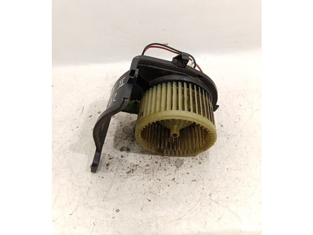 Вентилятор печки    576320300   Renault Clio II