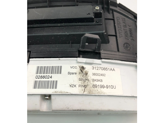 Панель приборов 31270851AA   Volvo V70       