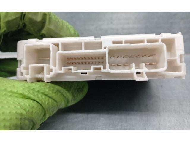 Pojistková skříňka Řídící jednotka BSM 8264152020, 72409647 Toyota Yaris 2018