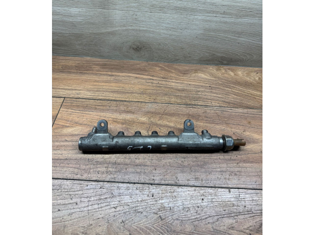 Топливная рампа 03L089G   Volkswagen Golf VI  