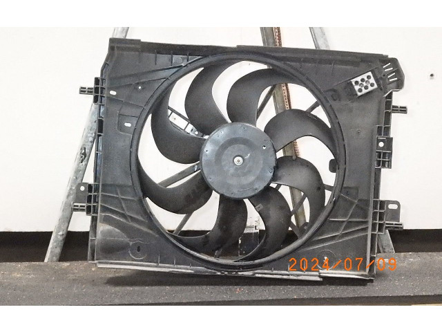 Вентилятор радиатора 214818009R Dacia Sandero