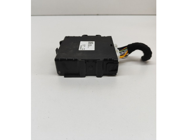 Блок управления коробкой передач 31686384   Volvo S90, V90